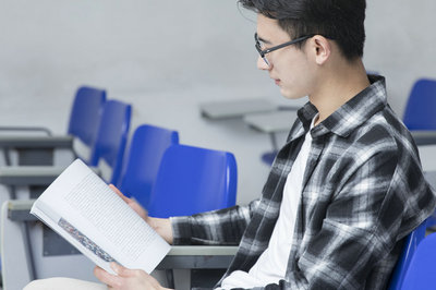 东华理工大学在职研究生默认的上课形式只有到校吗各个周末都安排上课吗？